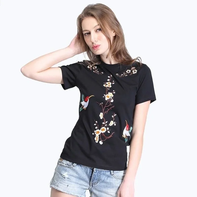 Women's Animal Embroidery Kawaii Pattern Short Sleeve Cotton T-Shirt Tops